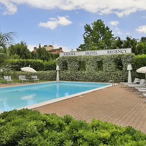 Ξενοδοχείο Savoia Regency